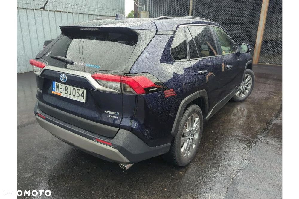 Toyota RAV4 - 3