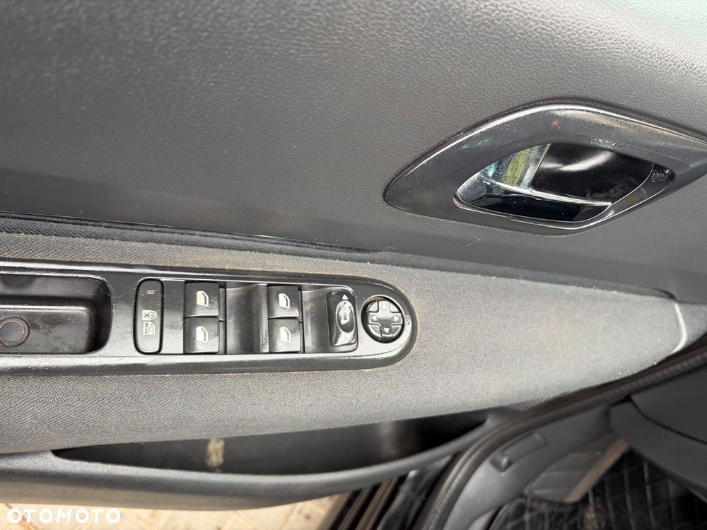 Peugeot 3008 - 23