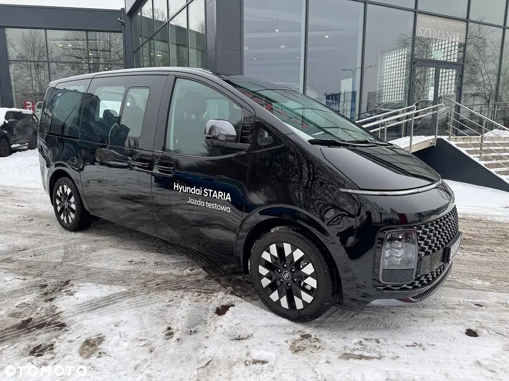 Hyundai Staria 1.6 T-GDI HEV Luxury - 6