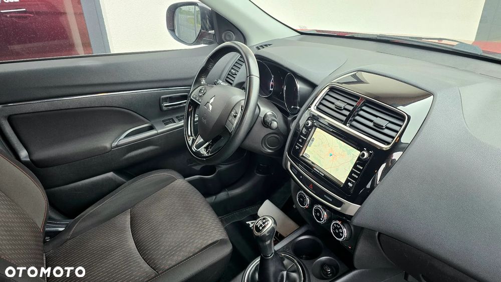 Mitsubishi ASX - 15