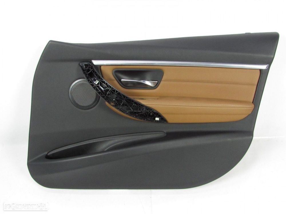 Forra da porta Direito/Frente Seminovo/ Original BMW 3 (F30, F80)/BMW 3 Touring... - 1