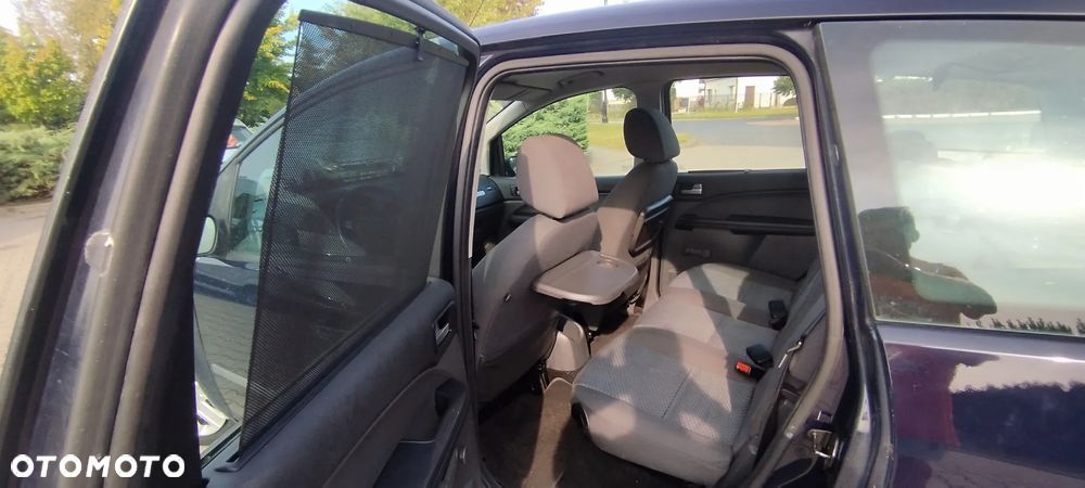 Ford C-MAX - 11
