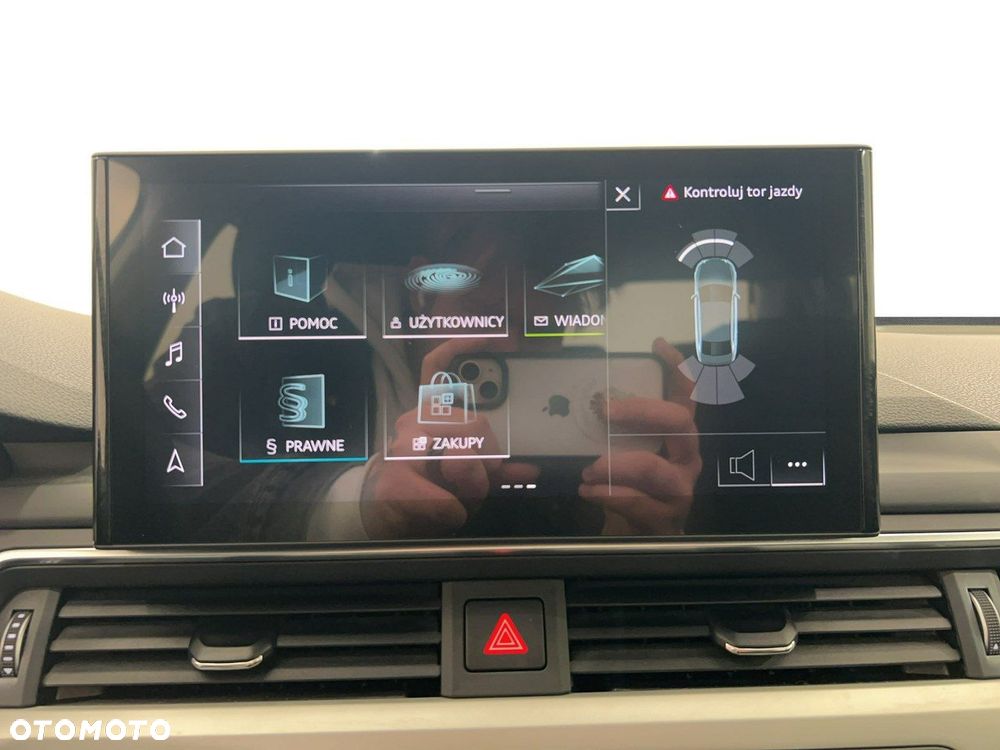 Audi A4 Limousine - 23