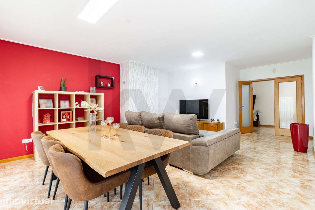 Apartamento T4 a menos de 5 min de São João da Madeira - Grande imagem: 2/25