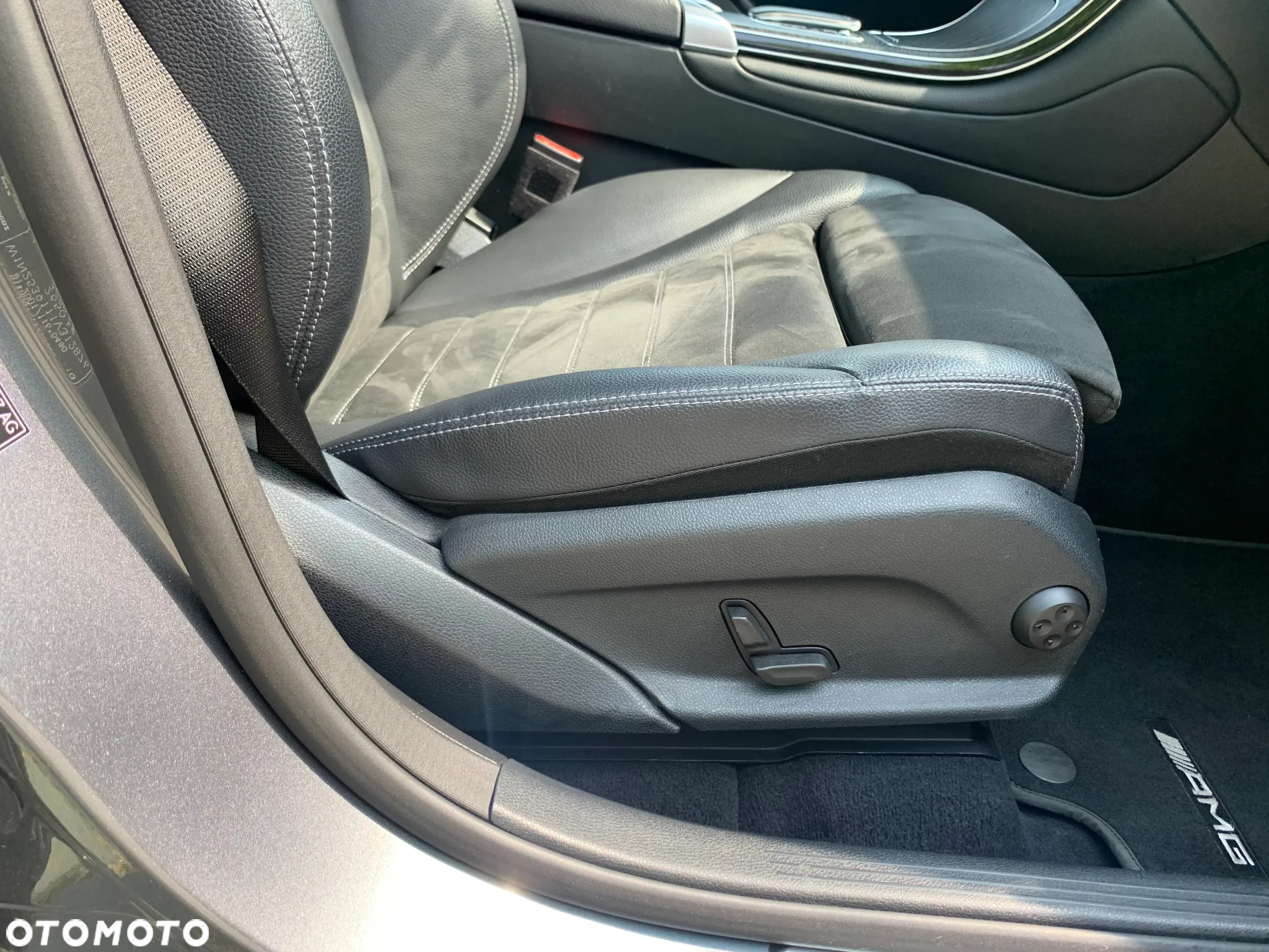 Mercedes-Benz GLC 300 de 4Matic 9G-TRONIC AMG Line - 20