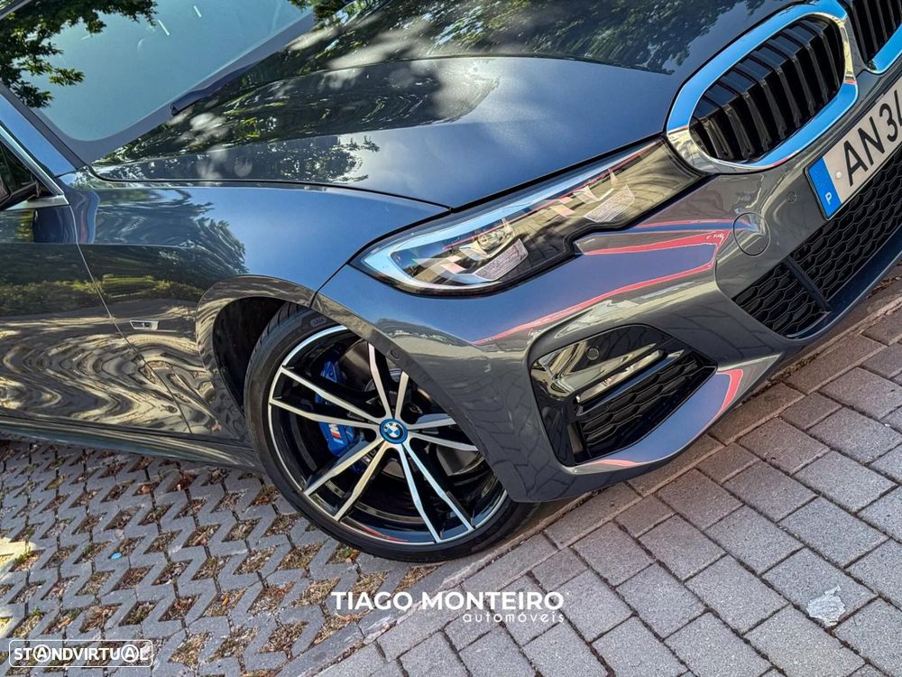 BMW 330 e Pack Desportivo M Auto - 46