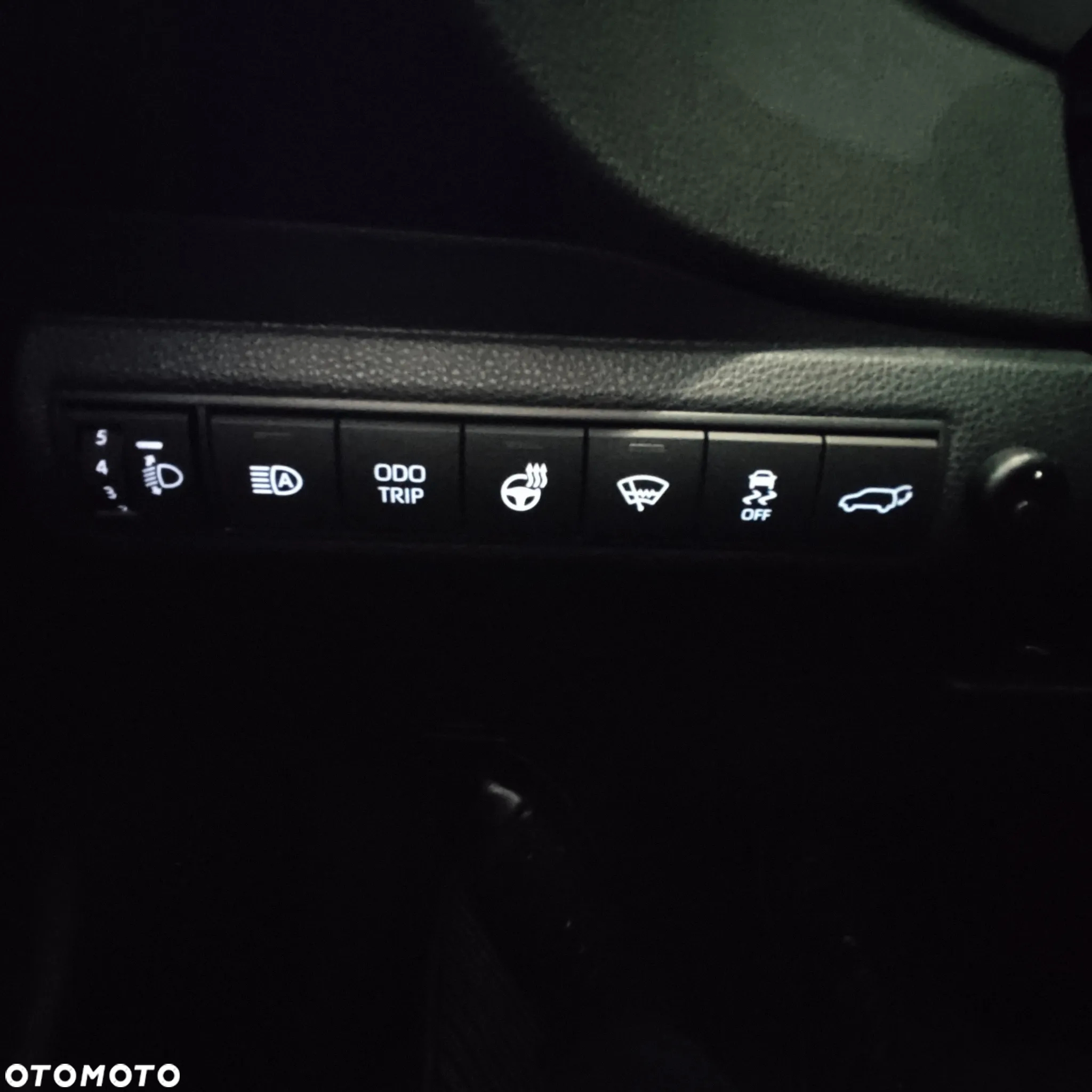 Toyota Corolla 1.8 Hybrid GR Sport - 26