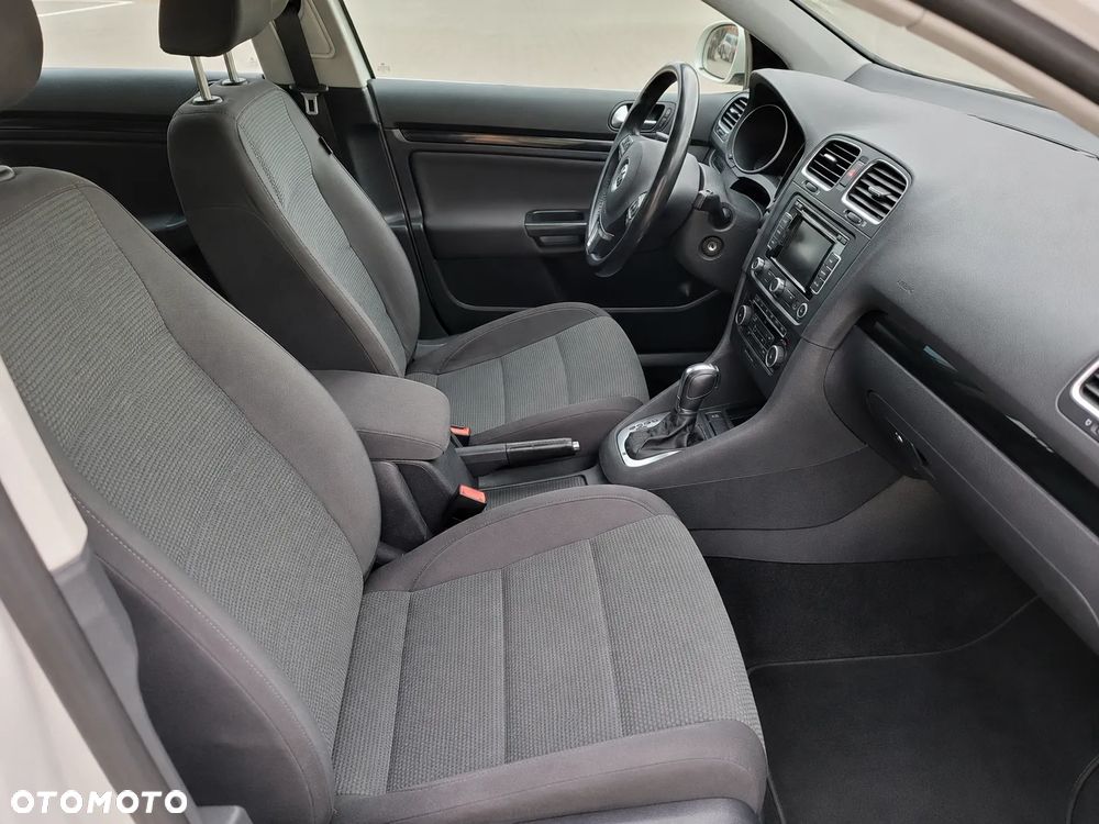 Volkswagen Golf 1.6 TDI DPF DSG Style - 12