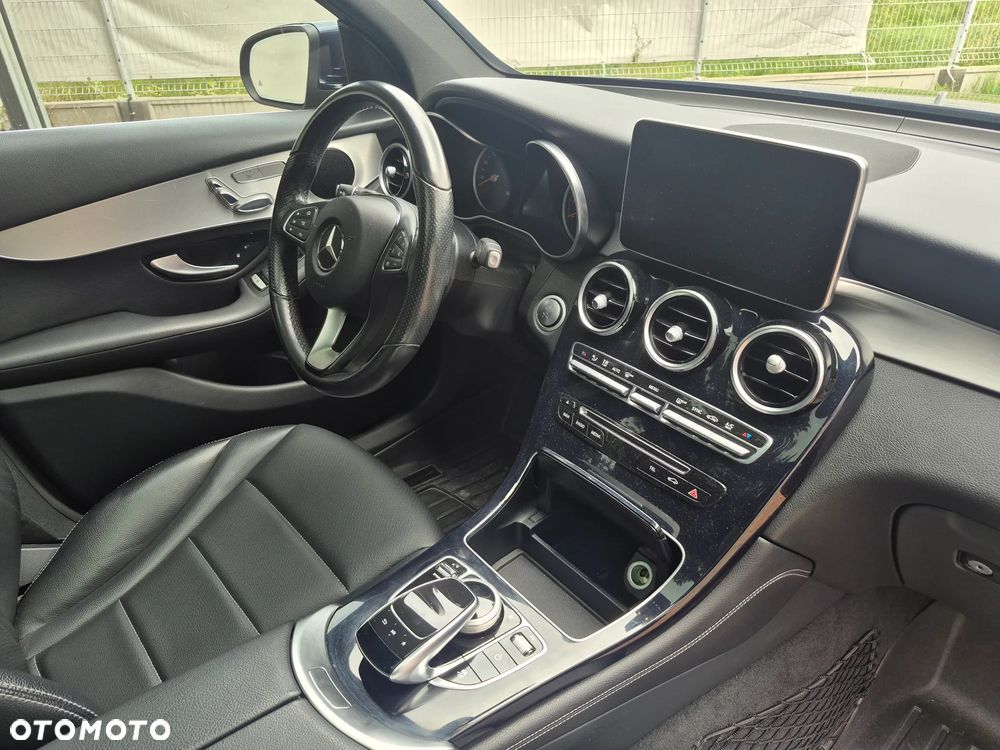 Mercedes-Benz GLC 300 4-Matic - 11