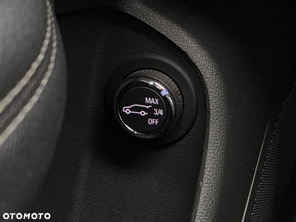 Opel Insignia 2.0 CDTI Business Elegance S&S - 25