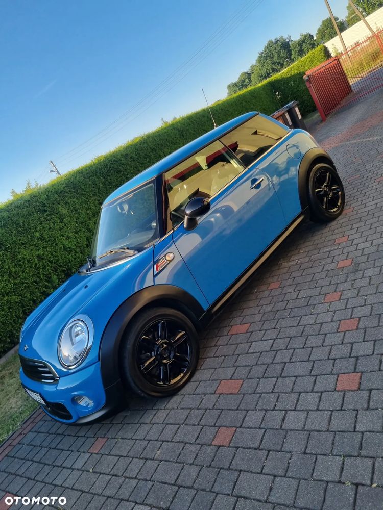 MINI ONE Standard - 18