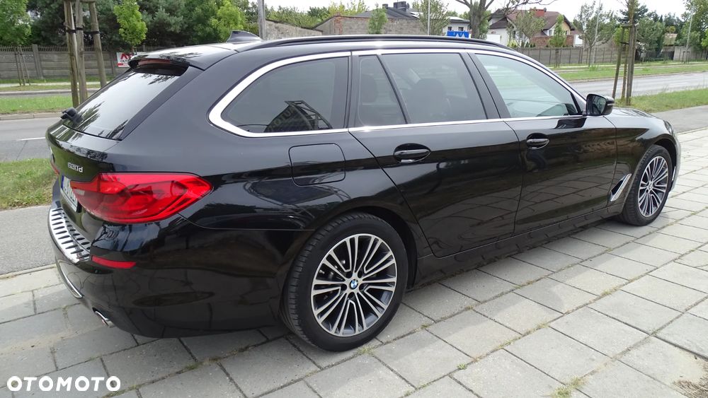 BMW Seria 5 520d xDrive Luxury Line - 9