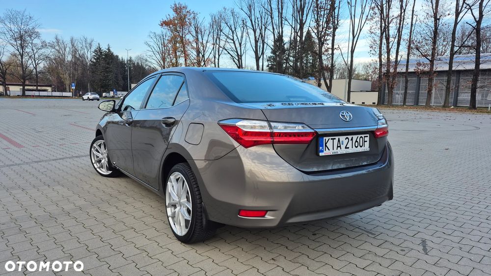 Toyota Corolla 1.6 Comfort - 5