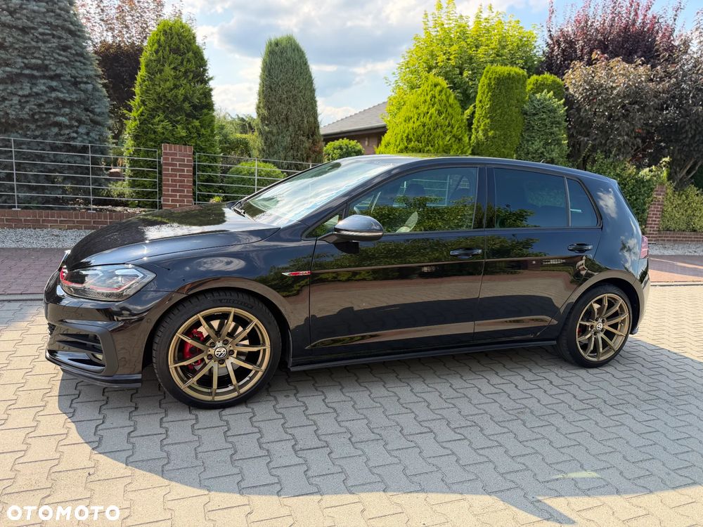 Volkswagen Golf - 19