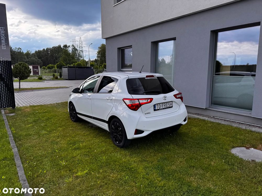Toyota YARIS - 9