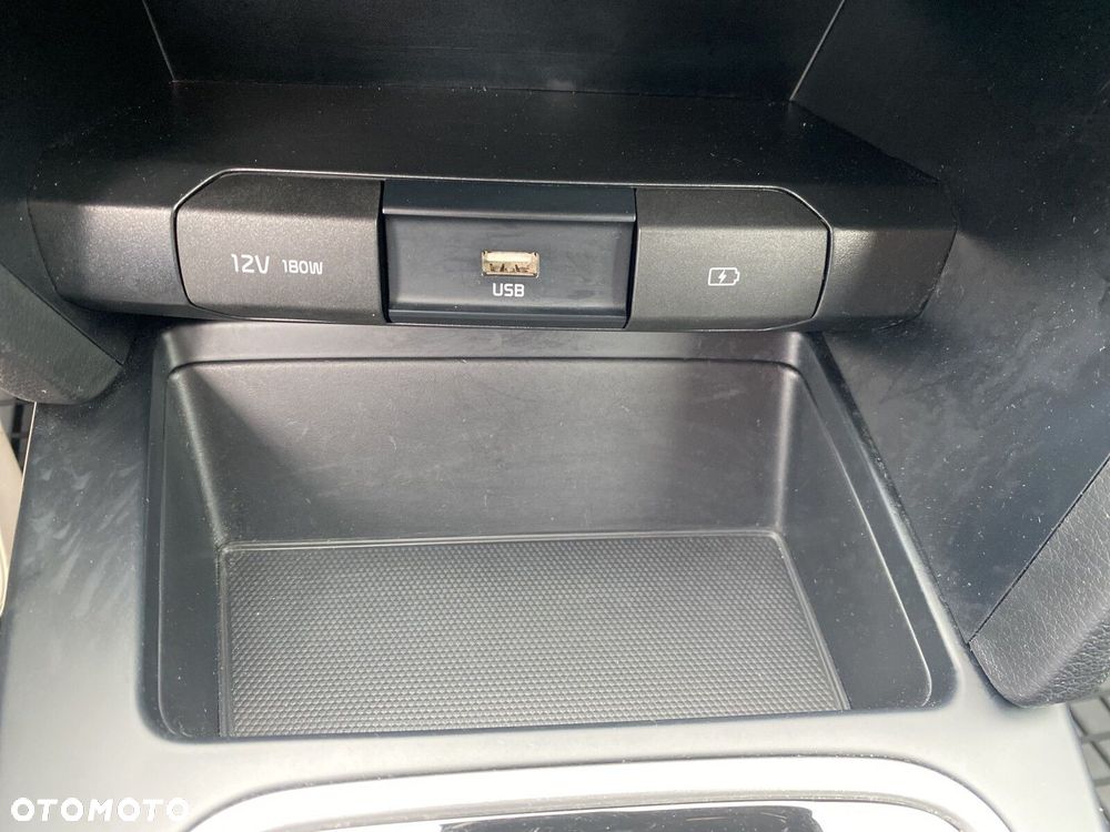 Kia Ceed - 26