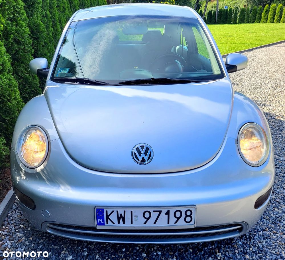 Volkswagen New Beetle - 11