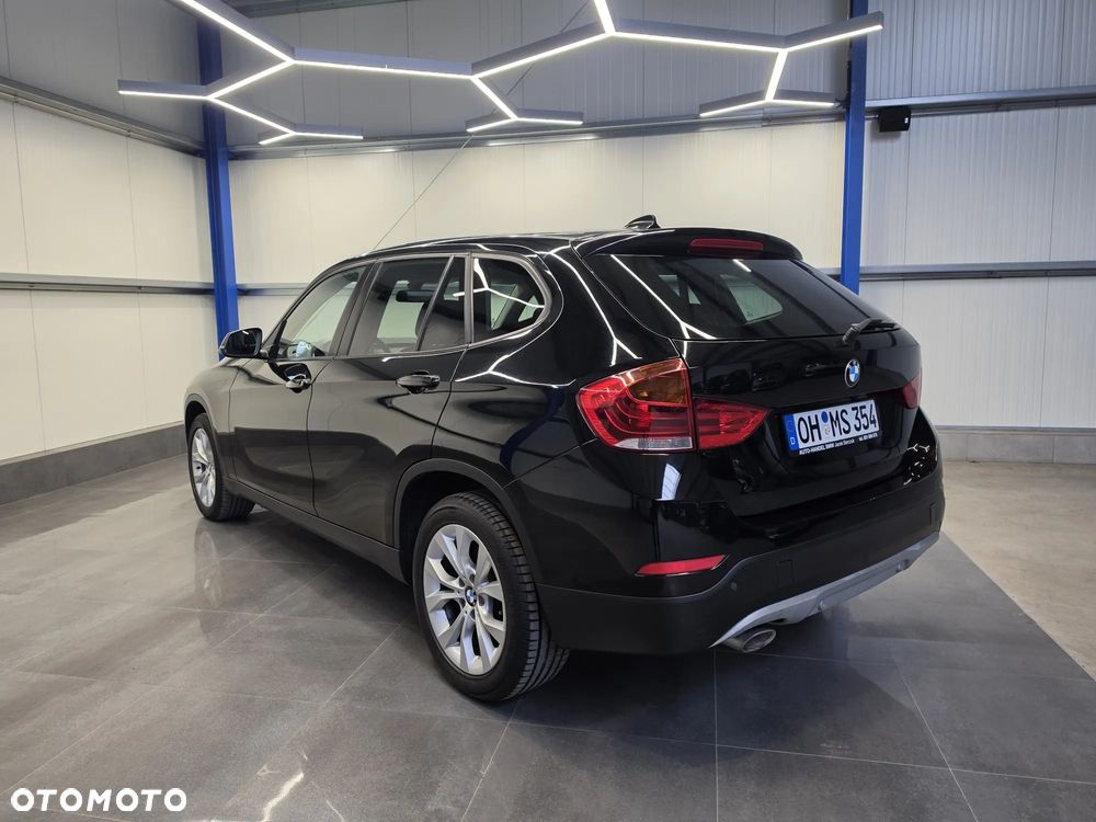 BMW X1 xDrive18d Sport Line - 14