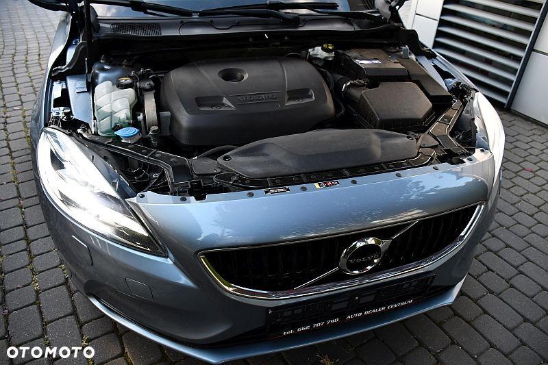Volvo V40 T3 Momentum - 37