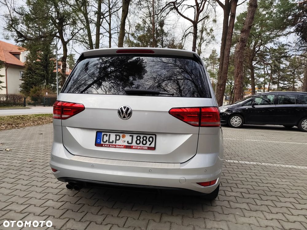 Volkswagen Touran 2.0 TDI SCR DSG Highline - 18