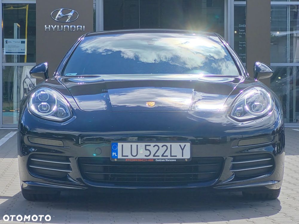 Porsche Panamera 4 Edition - 3