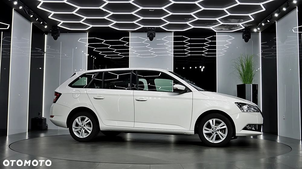 Skoda Fabia 1.0 TSI Ambition - 11