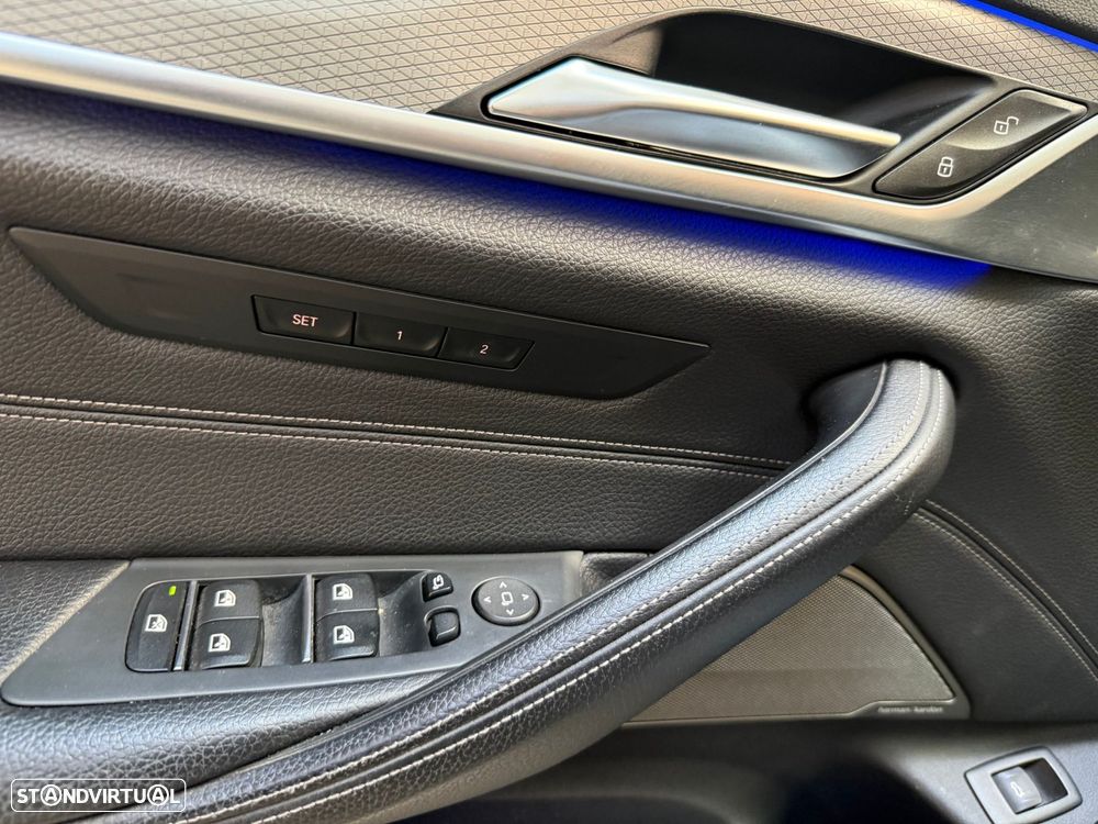 BMW 520 d Pack Desportivo M Auto - 14