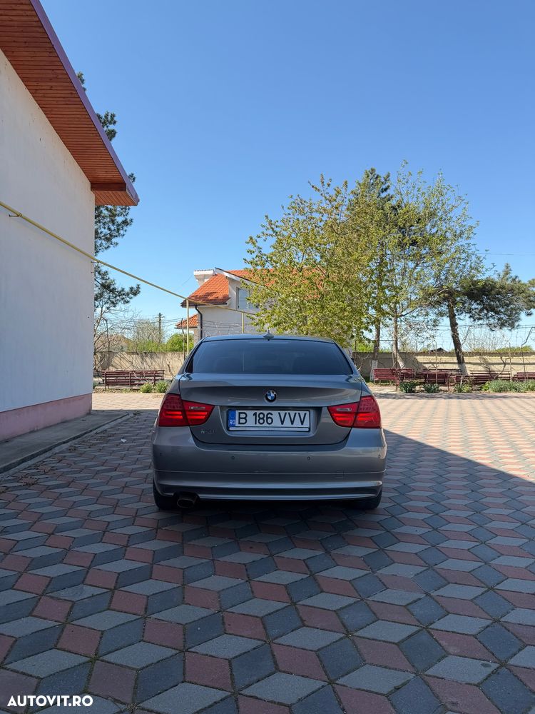BMW Seria 3 318d - 5
