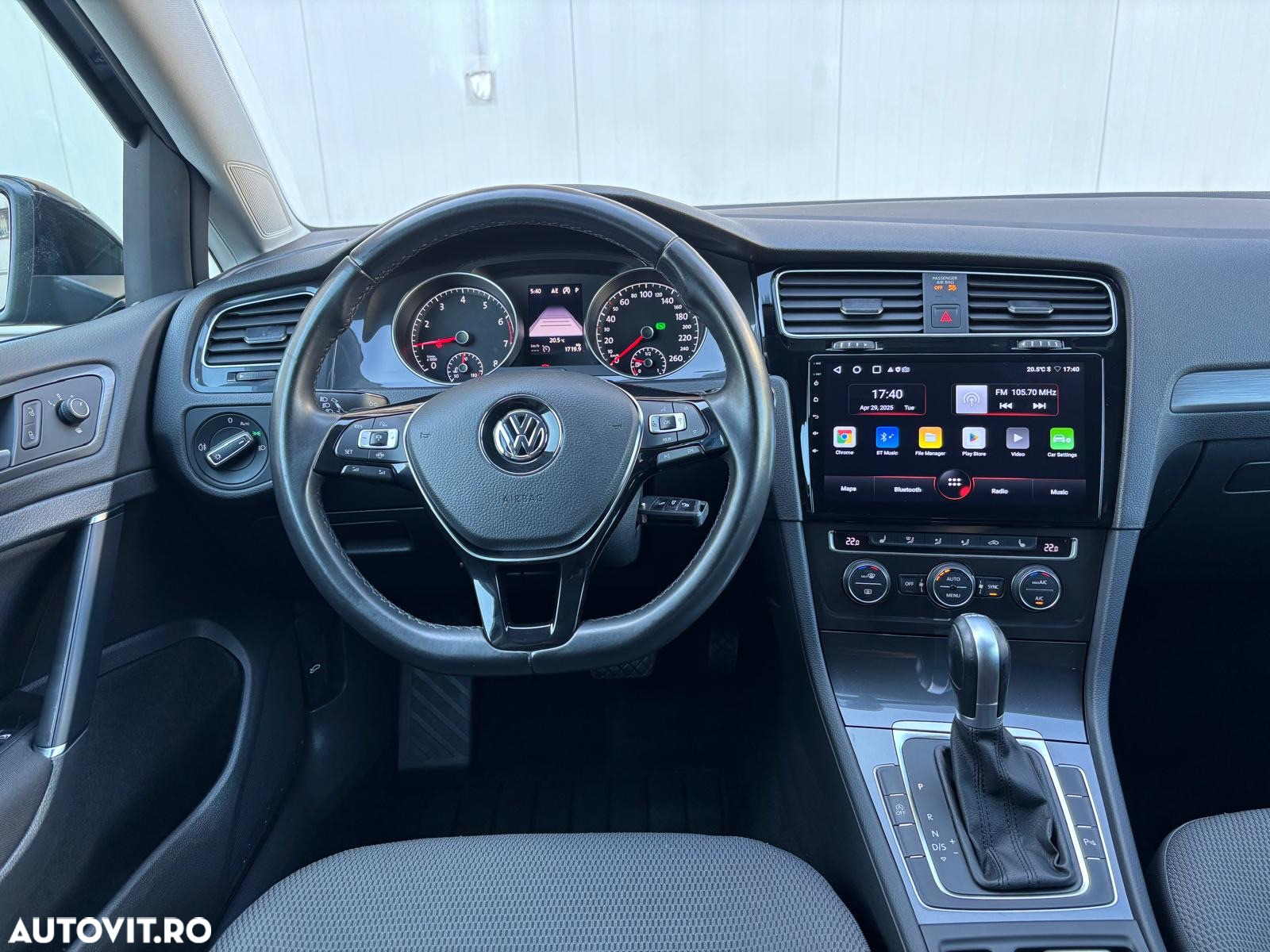 Volkswagen Golf 1.0 TSI BlueMotion DSG Comfortline - 34