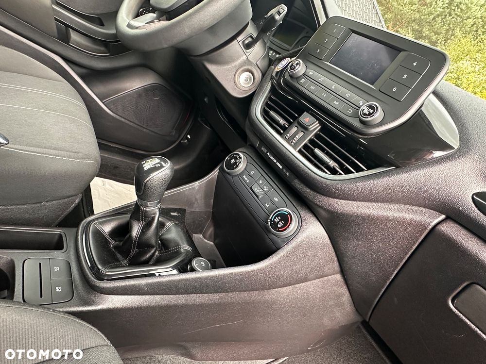 Ford Fiesta 1.1 Trend - 31