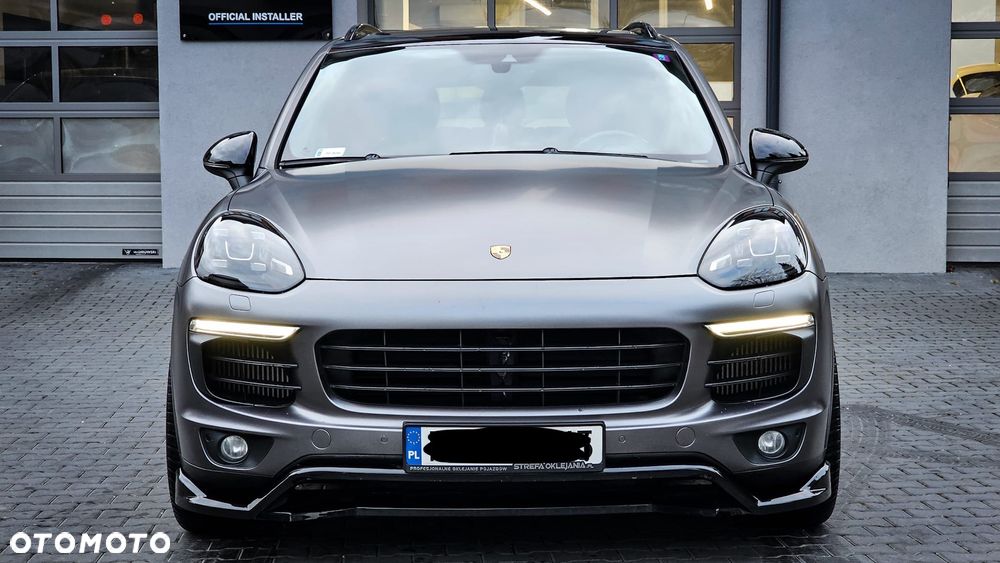 Porsche Cayenne - 8