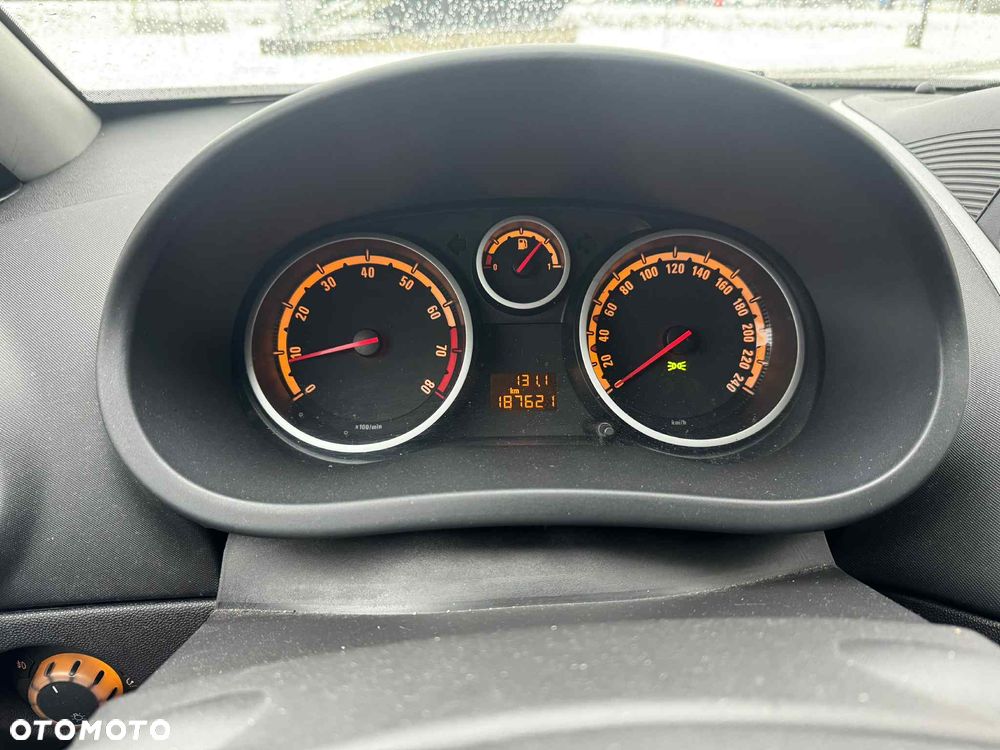 Opel Corsa - 2