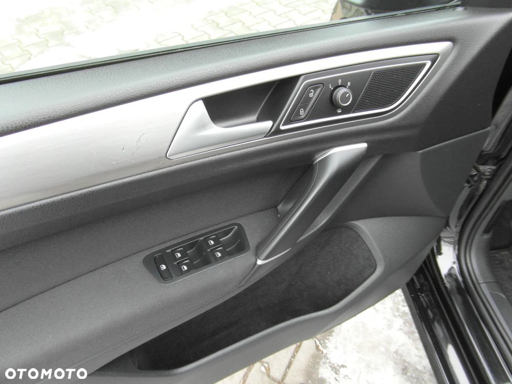 Volkswagen Golf Sportsvan 1.2 TSI (BlueMotion Technology) Trendline - 16