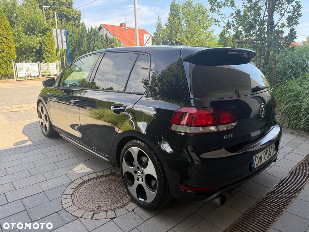 Volkswagen Golf 2.0 GTI - 4