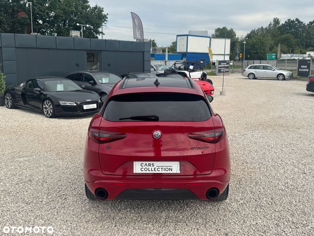 Alfa Romeo Stelvio - 6