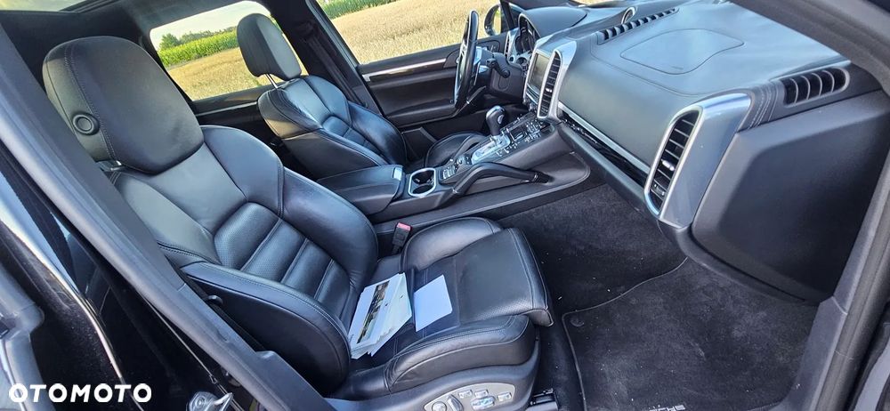 Porsche Cayenne - 28