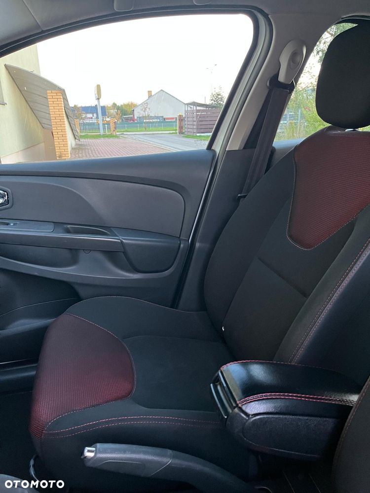 Renault Clio - 6