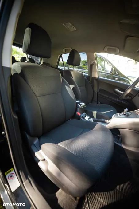 Toyota Auris 1.8 HSD Luna - 15