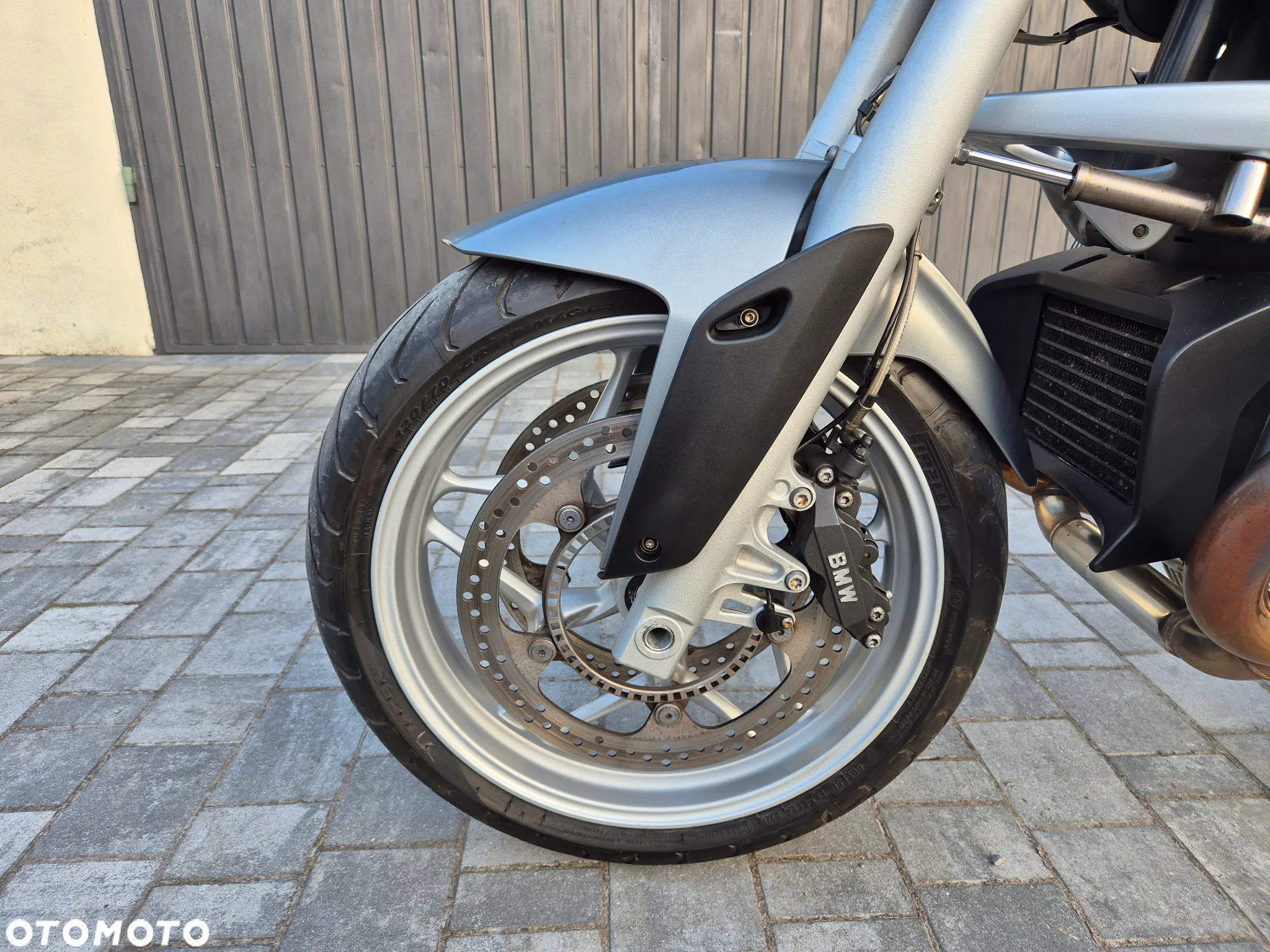 BMW R - 8