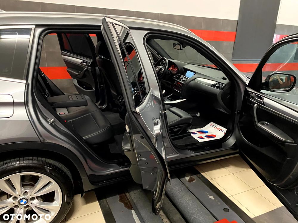 BMW X3 xDrive30d Advantage - 22