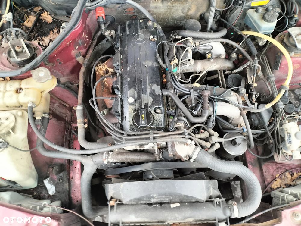 MERCEDES W201 190E M102.962 2.0 8V DRZWI LEWY PRAWY PRZÓD MASKA ZDERZAK BŁOTNIK DRZWI KLAPA LAMPA SZYBA CAŁY NA CZĘŚCI - 5