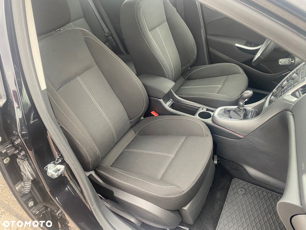 Opel Astra 1.4 Turbo Cosmo - 27