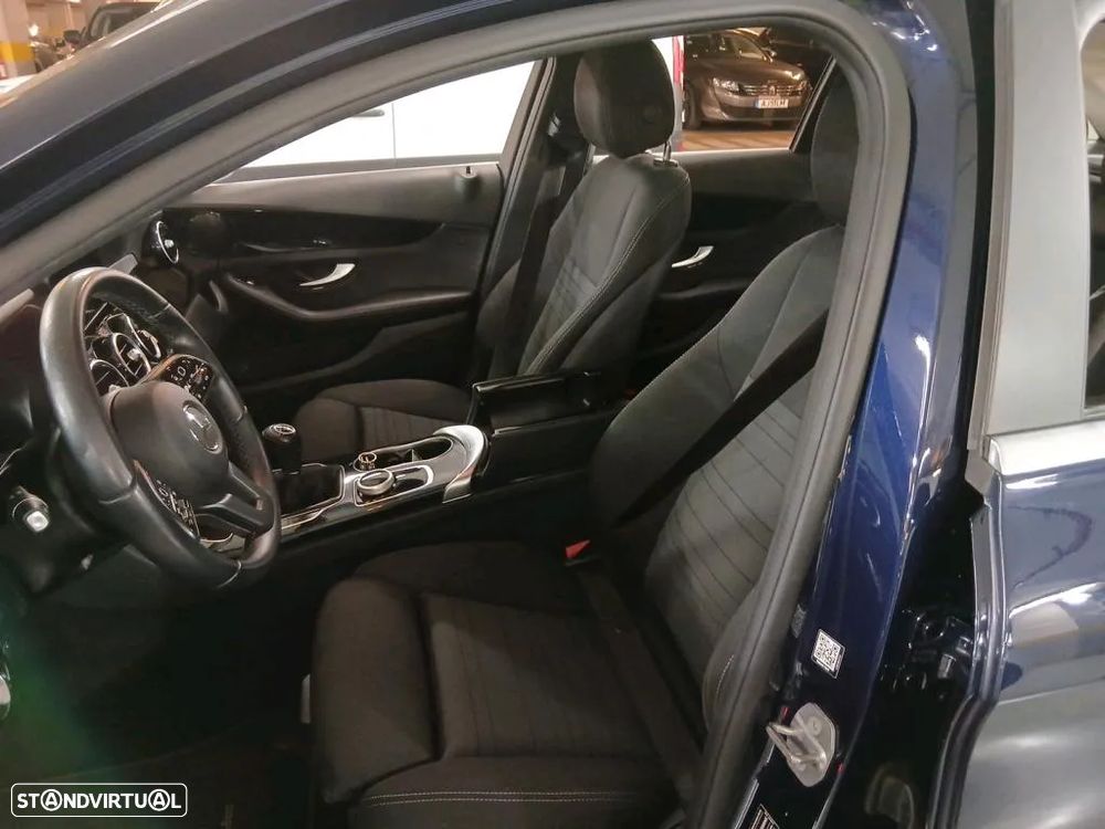 Mercedes-Benz C 200 - 5