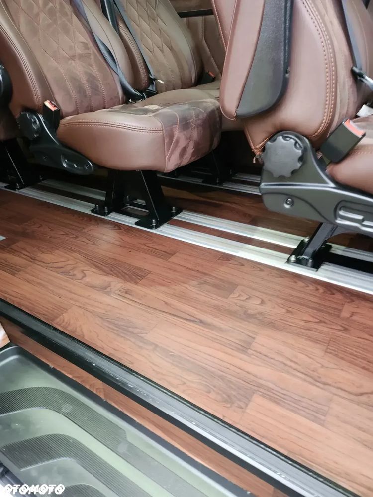 Mercedes-Benz Sprinter - 6