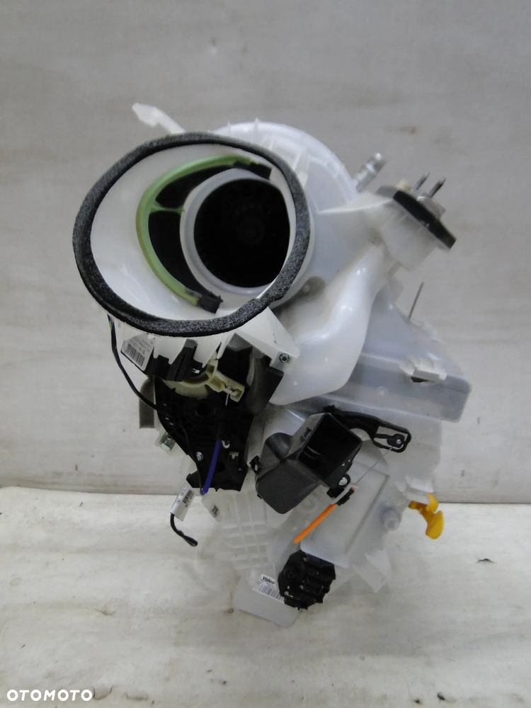 PEUGEOT 208 I NAGRZEWNICA DMUCHAWA NAWIEWU KLIMATYZACJI EUROPA - 4