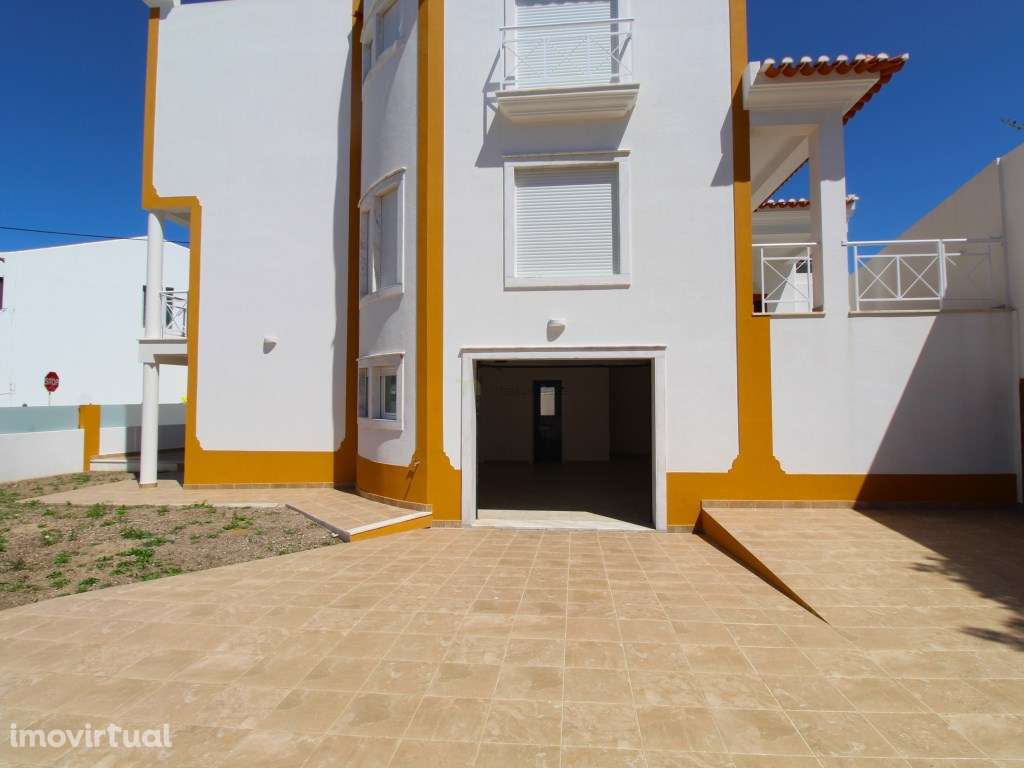 Moradia T4 garagem 6 carros - Grande imagem: 3/60