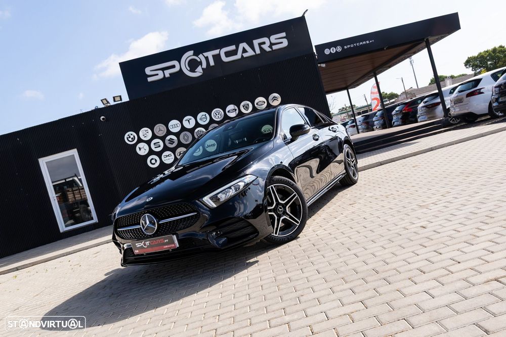 Mercedes-Benz A 250 Limousine e 8G-DCT AMG Line - 4
