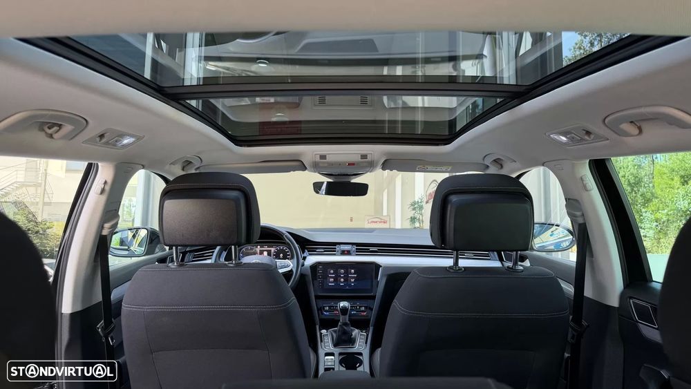 Volkswagen Passat Variant 2.0 TDI Business — fotografia 13
