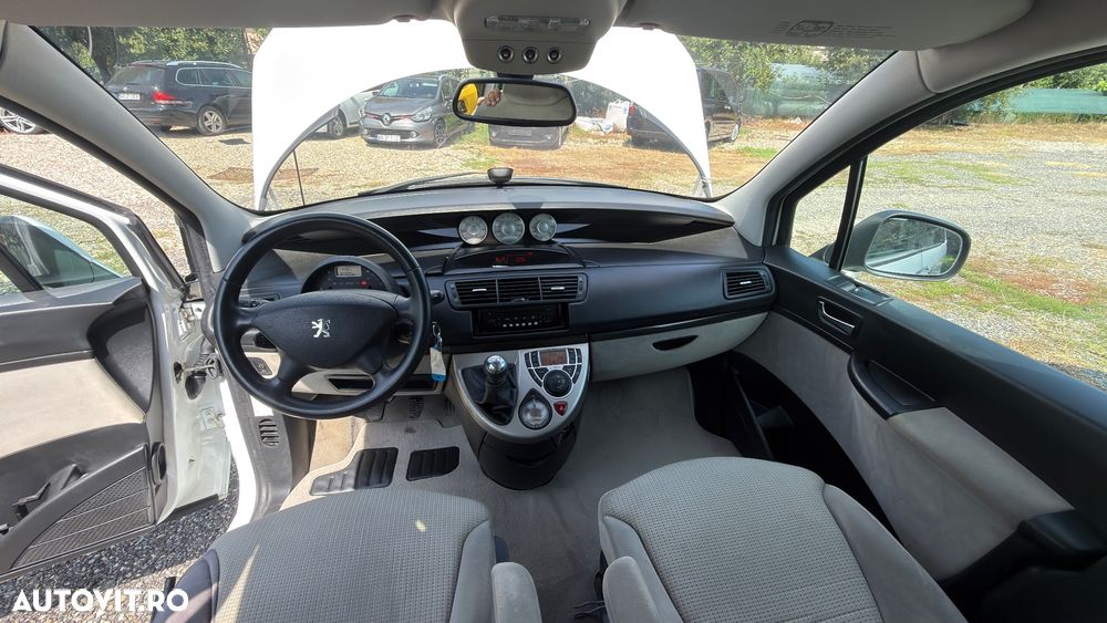 Peugeot 807 HDi 135 Allure - 10