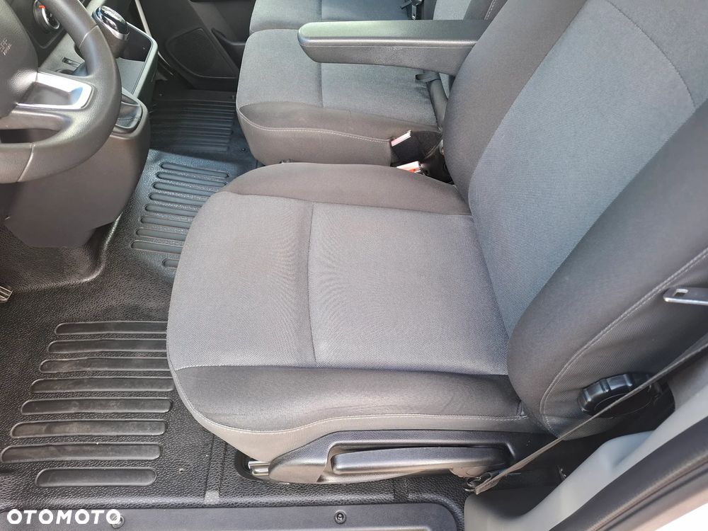 Renault Master 2020 2.3DCI 135KM L2H2 ŚREDNIAK - 19